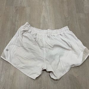 LULULEMON HOTTY HOT SHORTS | LIKE NEW